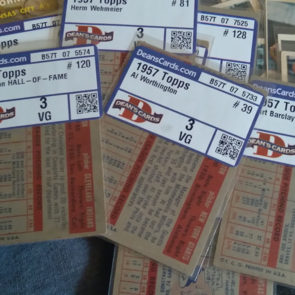 Baseball cards - Picture 2 of 3